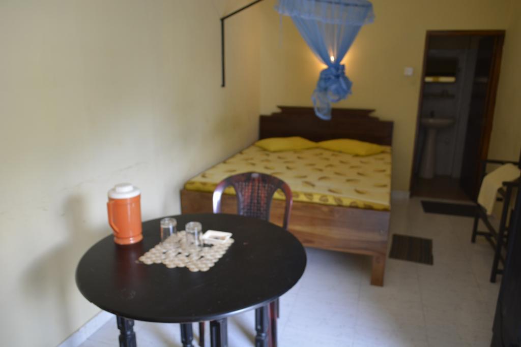 The Finz Hotell Hikkaduwa Rom bilde